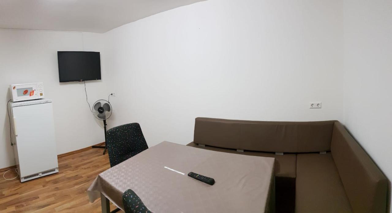Apartment Monteurzimmer Fritsche-tauberbischofsheim *